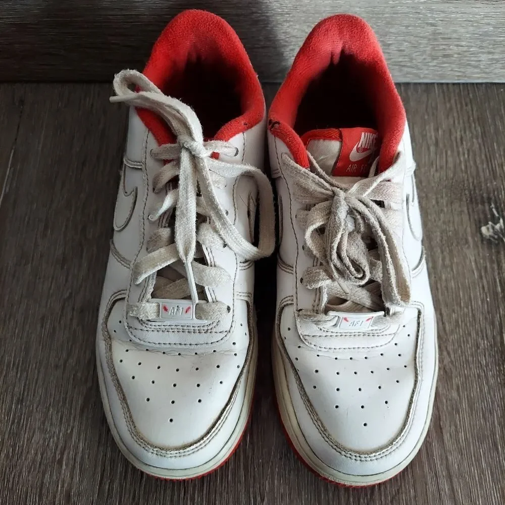 Nike Air Force 1 Gs White University Red Sneakers Size 4Y CD6915-101